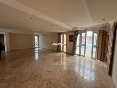 Casa com 4 Quartos para alugar, 639m² no Jardim Alexandre Campos, Uberaba