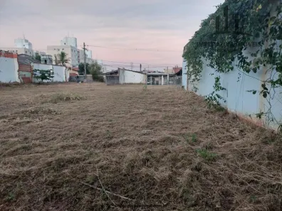 Lote/Terreno à venda, 798m² no Jardim Pacaembu, Jundiaí