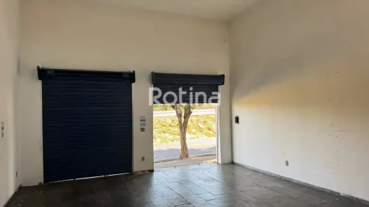 Ponto Comercial para alugar, 60m² no Brasil, Uberlândia