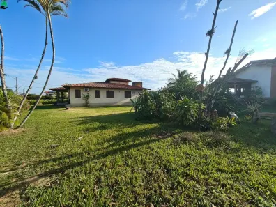 Casa com 3 Quartos à venda, 880m² no Nova Almeida Centro, Serra