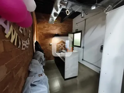 Sala Comercial para alugar, 177m² no Morada da Colina, Uberlândia