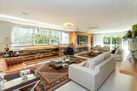 Casa de Condomínio com 5 Quartos para alugar, 1200m² no Agronomia, Porto Alegre
