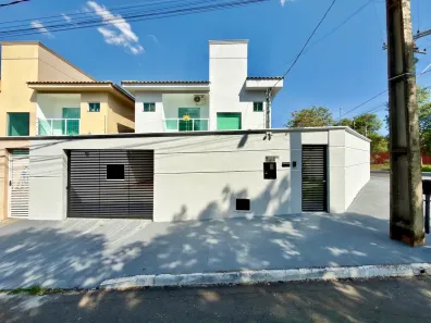 Sobrado com 3 Quartos à venda, 165m² no Residencial Recanto dos Buritis, Goiânia
