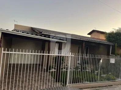 Casa com 2 Quartos à venda, 153m² no São Jorge, Portão