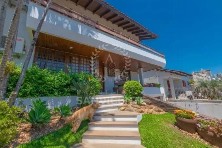 Casa com 4 Quartos à venda, 408m² no Três Figueiras, Porto Alegre