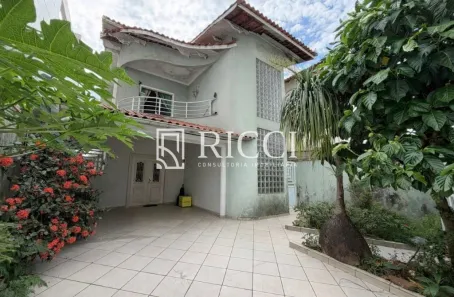 Casa com 3 Quartos à venda, 272m² no Ponta da Praia, Santos