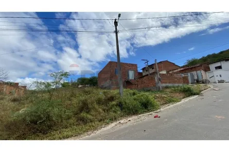 Lote/Terreno à venda, 200m² no Cansanção, Jequié