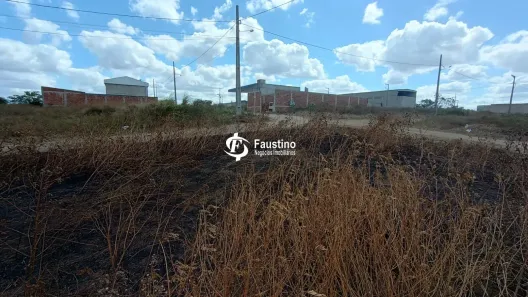 Lote/Terreno à venda, 200m² no , Massaranduba