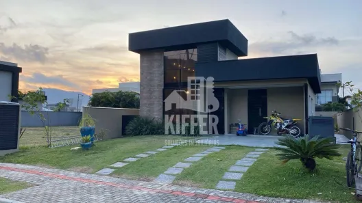 Casa de Condomínio com 3 Quartos à venda, 160m² no Inoã (Inoã), Maricá