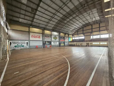 Prédio Comercial com 3 Quartos à venda, 832m² no Fragata, Pelotas