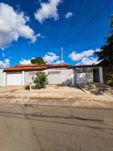 Casa com 3 Quartos à venda, 360m² no Jardim Dom Bosco 2ª Etapa, Aparecida de Goiânia