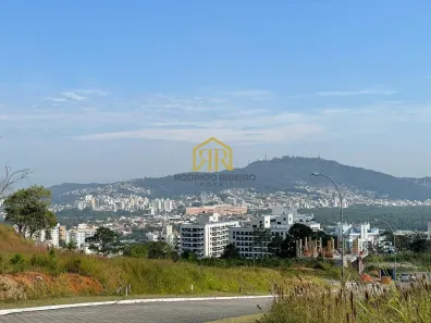 Lote/Terreno à venda, 450m² no Itacorubi, Florianópolis