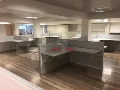 Prédio Comercial para alugar, 2400m² no Venda da Cruz, São Gonçalo