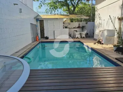 Casa com 4 Quartos à venda, 420m² no São Francisco, Niterói