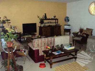 Casa com 3 Quartos à venda, 270m² no Parque Residencial Bom Conselho, Taubaté