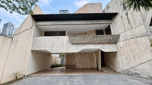 Imóvel Comercial com 4 Quartos para alugar, 484m² no Setor Bueno, Goiânia