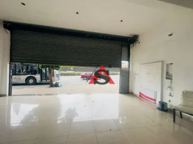 Prédio Comercial para alugar, 450m² no Canindé, São Paulo