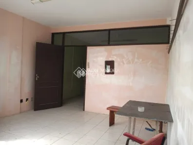 Sala Comercial para alugar, 112m² no Passo da Areia, Porto Alegre