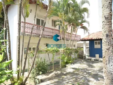 Casa com 8 Quartos para alugar, 670m² no Pituba, Salvador