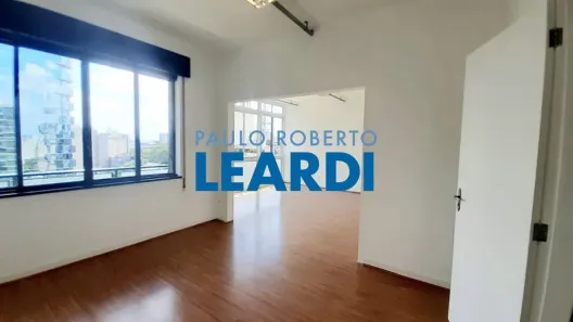 Ponto Comercial à venda, 150m² no Bela Vista, São Paulo