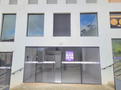 Ponto Comercial para alugar, 61m² no Manoel Honório, Juiz de Fora