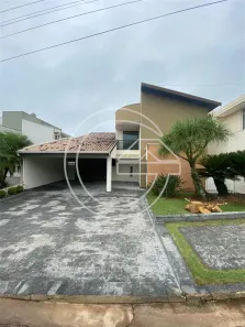 Casa com 4 Quartos para alugar, 10m² no Centro, Marília