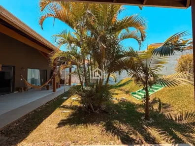 Casa de Condomínio com 4 Quartos para alugar, 217m² no Granja Viana II, Cotia
