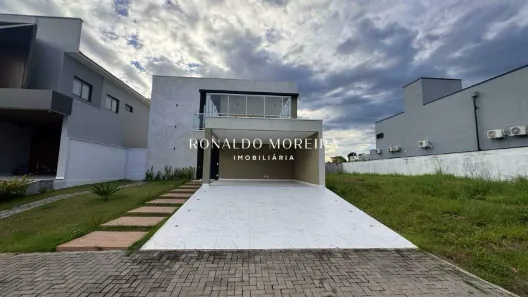Casa de Condomínio com 4 Quartos à venda, 241m² no Tabajaras, Teresina