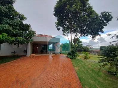 Fazenda/Sítio com 3 Quartos à venda, 178m² no Colinas de São Pedro, Sertãozinho
