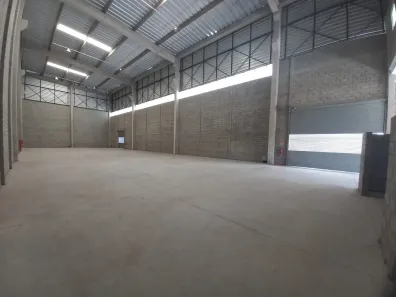 Galpão/Depósito/Armazém para alugar, 1100m² no Zona Industrial, Sorocaba