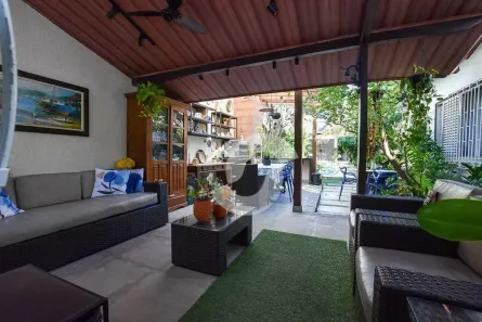 Casa com 4 Quartos à venda, 500m² no Camboinhas, Niterói