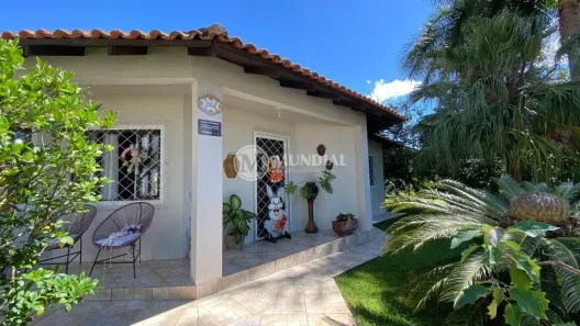 Casa com 2 Quartos à venda, 194m² no Tabuleiro, Camboriú