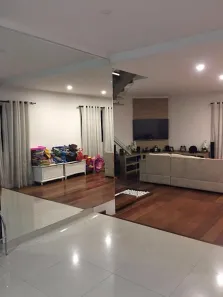 Casa com 4 Quartos para alugar, 350m² no Maria Auxiliadora, Embu das Artes