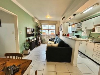 Apartamento com 2 Quartos à venda, 56m² no Cidade Baixa, Porto Alegre
