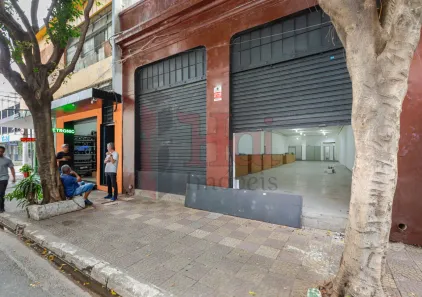 Ponto Comercial para alugar, 240m² no Santa Efigênia, São Paulo