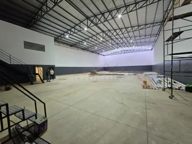 Galpão/Depósito/Armazém para alugar, 1100m² no Parque Paulista, Bauru