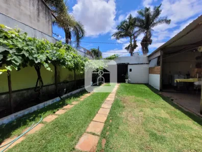 Casa com 3 Quartos à venda, 113m² no Cidade Jardim, Uberlândia