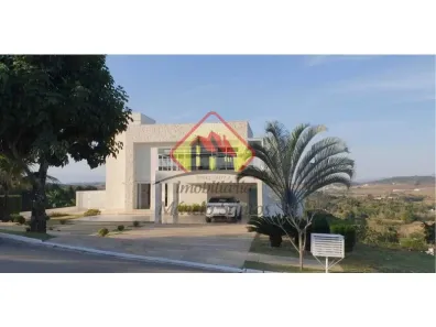 Sobrado com 4 Quartos à venda, 670m² no Chácara São Félix, Taubaté