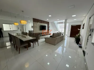 Casa com 3 Quartos à venda, 200m² no Parque Ayrton Senna, Contagem