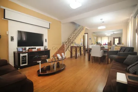 Sobrado com 2 Quartos à venda, 250m² no Pinheiros, São Paulo