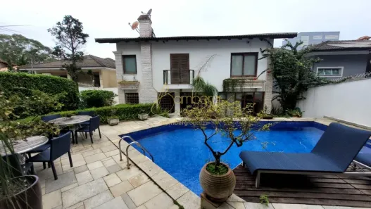 Casa com 4 Quartos à venda, 500m² no Chácara Monte Alegre, São Paulo