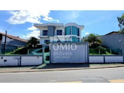 Casa com 3 Quartos à venda, 303m² no Santa Terezinha, Gaspar