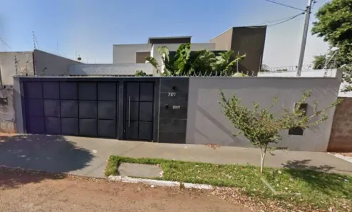 Casa com 3 Quartos à venda, 137m² no Jardim Jacy, Campo Grande