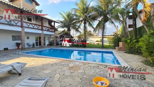 Sobrado com 4 Quartos à venda, 720m² no Balneário Stella Maris, Peruíbe