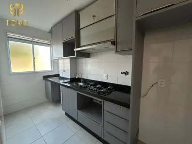 Apartamento com 2 Quartos para alugar, 45m² no Jardim Alvorada, Maringá
