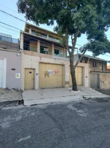 Casa com 2 Quartos à venda, 200m² no Sapucaias III, Contagem