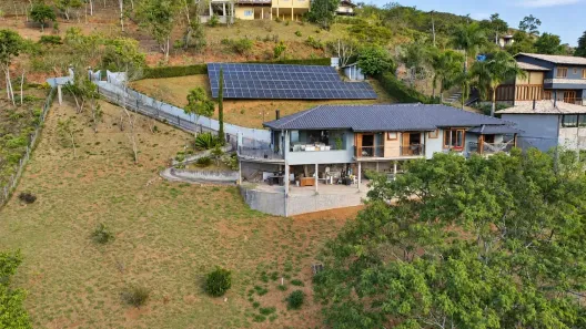 Casa com 4 Quartos à venda, 2080m² no Pedro do Rio, Petrópolis