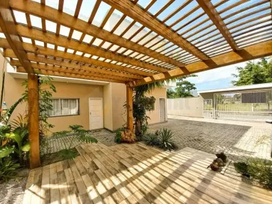 Sobrado com 2 Quartos à venda, 90m² no Pontal de Santa Marina, Caraguatatuba