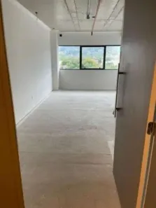 Sala Comercial à venda, 34m² no Teresópolis, Porto Alegre