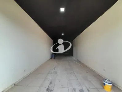 Galpão/Depósito/Armazém para alugar, 80m² no Loteamento Residencial Pequis, Uberlândia